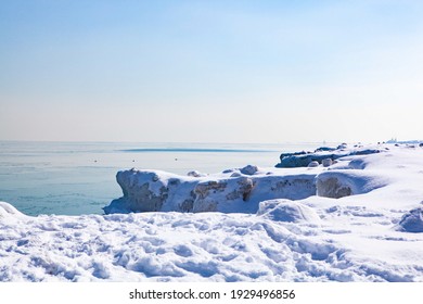 Chicago's Frozen Lake Michigan Shore