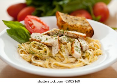 Chicken Alfredo Pasta