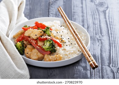 Chicken, Broccoli And Red Pepper Stir Fry