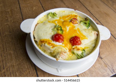 Chicken Enchilada Casserole With Tomato And Broccoli