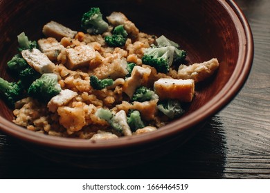 Chicken Fillet With Broccoli And 
Lentils. 