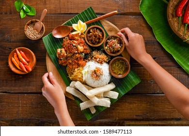 Chicken Geprek Typical Balinese Flavor Served Stock Photo 1589477113 ...