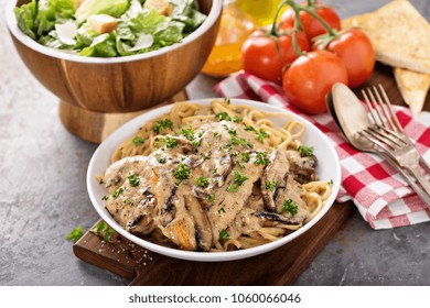 Chicken Marsala With Mashrooms And Linguine Pasta