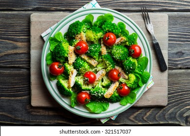 Chicken Salad With Tomatoes Cherry, Broccoli And White Sesame