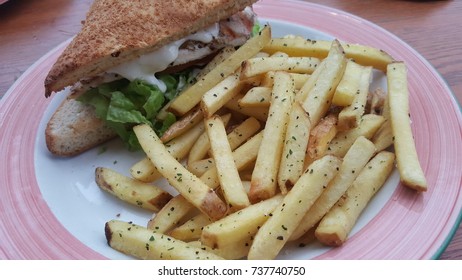 Chicken Sandwhich With Fries 