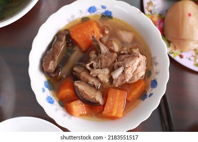 Chicken With Shiitake Mushroom Soup. Vietnam Food