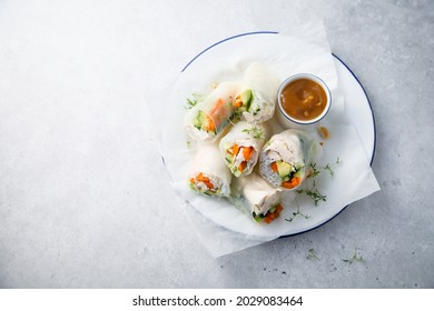 Chicken Spring Rolls With Peanut Sauce