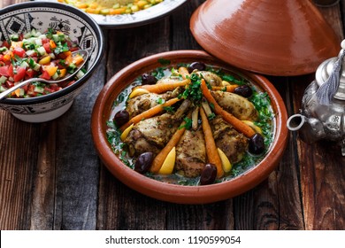 الطبخ المغربي الطحين المغربي Chicken-tajine-couscous-moroccan-food-260nw-1190599054