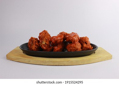 Chicken Wings With Sauce Isolated Side View 