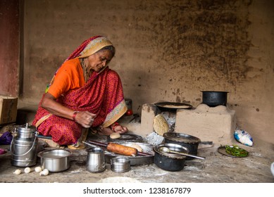 371 Chulhas kitchen Images, Stock Photos & Vectors | Shutterstock