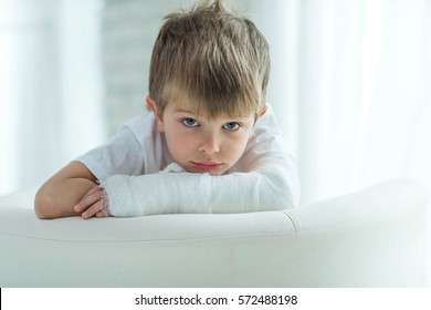 Child With Broken Arm