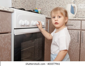 97 Child Touching A Hot Stove Images, Stock Photos & Vectors | Shutterstock