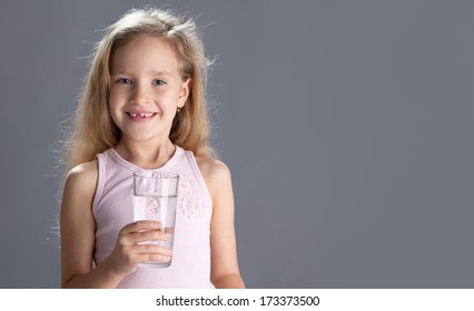 Child Drinking Water Glass Stock Photo 173373500 | Shutterstock