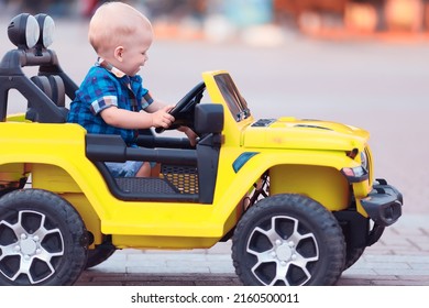 Child Driver Electric Car Attraction Suv Stock Photo 2160500011 ...