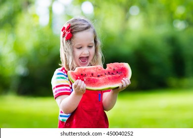 22,391 Kids eating watermelon Images, Stock Photos & Vectors | Shutterstock