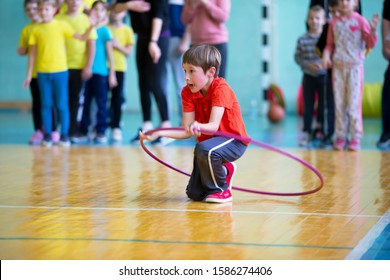 570 Kids relay race Images, Stock Photos & Vectors | Shutterstock