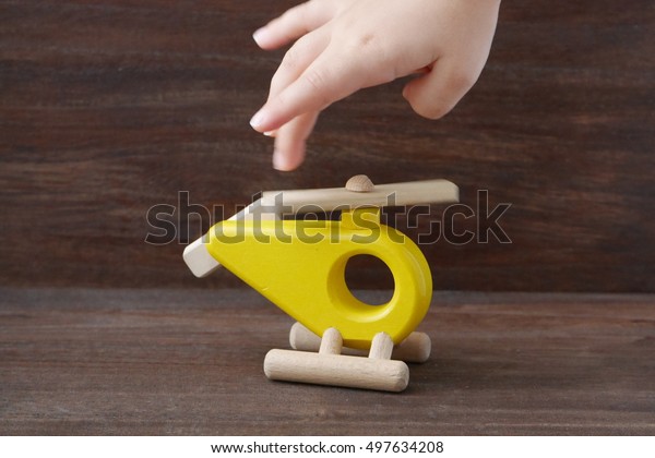 hand spin propeller toy