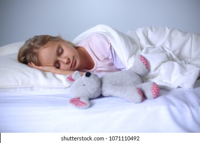 452,117 Sleep girl Images, Stock Photos & Vectors | Shutterstock