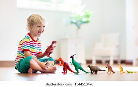 9,591 Dinosaur Preschoolers Images, Stock Photos & Vectors | Shutterstock