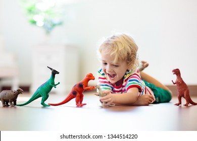 15,848 Children Playing Dinosaurs Images, Stock Photos & Vectors ...