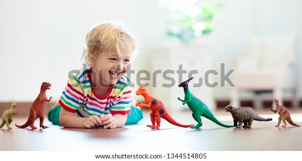 dinosaur play toys