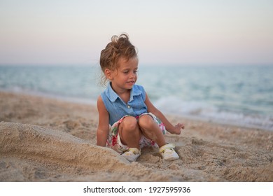 Bebe Plage Images Stock Photos Vectors Shutterstock