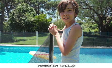 Child Removing Swimming Pool With Safety Fence