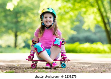 6,862 Little girl skateboard Images, Stock Photos & Vectors | Shutterstock