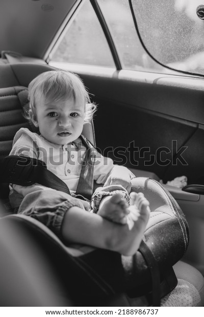 child safety in the car seat emotion and comfort\
seat belt\
