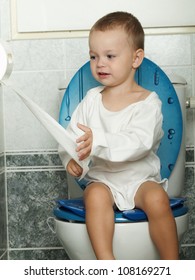 Child Seated On Toilet Stock Photo 108169271 | Shutterstock