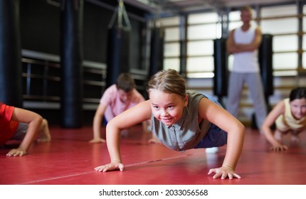 Children Doing Bench Press Exercises Gym Stock Photo 2033056568 ...