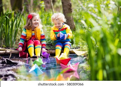 32,710 Kids playing river Images, Stock Photos & Vectors | Shutterstock