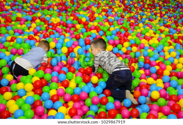 children's play ball pit