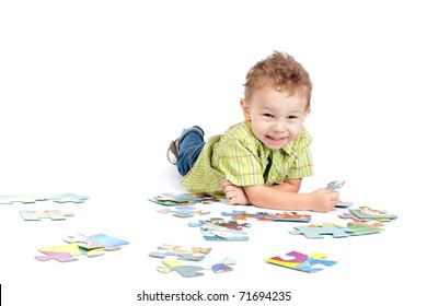 children playing with puzzles