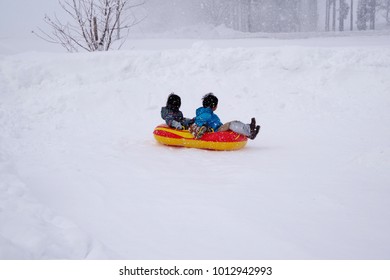 Children Playing Snow Tube Stock Photo 1012942993 | Shutterstock