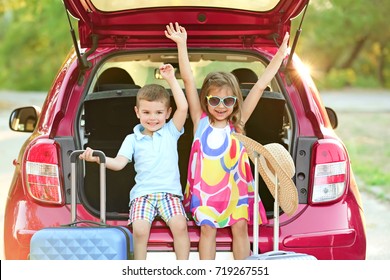 512 Boy opening car door Images, Stock Photos & Vectors | Shutterstock