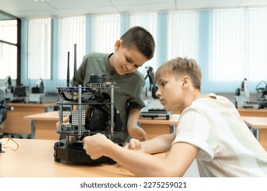 Children using the hand robot technology, Students are studying technology, which is one of the STEM courses.