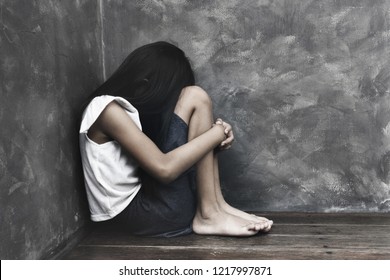 Children violence and feeling abused.she feel afraid