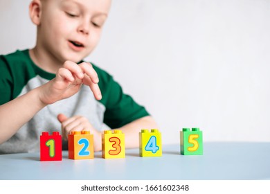 136,647 Child cubes Images, Stock Photos & Vectors | Shutterstock