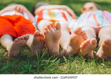 5,940 Children girl laying green grass Images, Stock Photos & Vectors ...