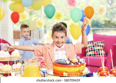 104,140 Children's party Images, Stock Photos & Vectors | Shutterstock