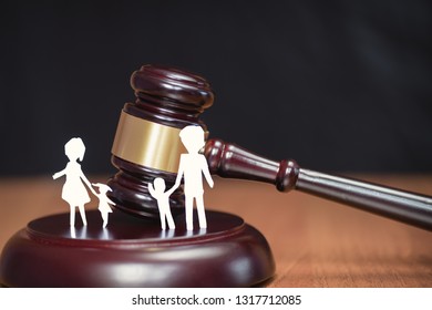 Children's Legal Zone. Court And The Rights Of The Family And Children. Legal Area Children. Section Of Children During A Divorce.  Family Law, The Concept Of Family Law In Court.