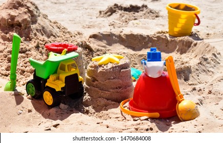 yellow sand buckets