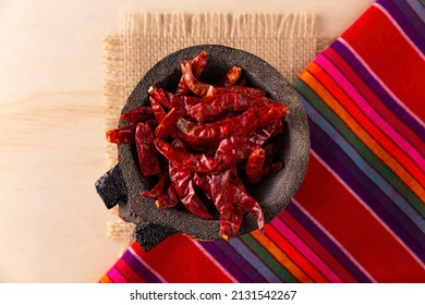 Chile De Arbol. This Potent Mexican Chili Can Be Used Fresh, Powdered Or Dried For Salsa Preparation And A Variety Of Mexican Dishes. Flat Lay