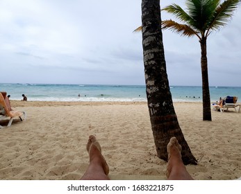 chiling o the beach on cloudy day