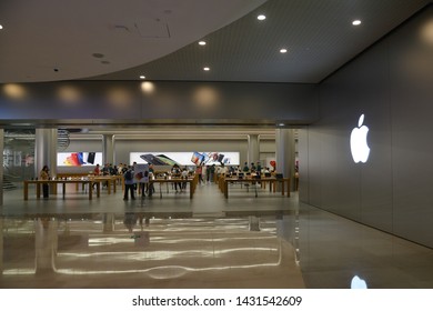 China, Chongqing – June 17, 2019: Beautiful Apple Store At PARK 108 Shopping Center At Jie Fang Bei Time Square