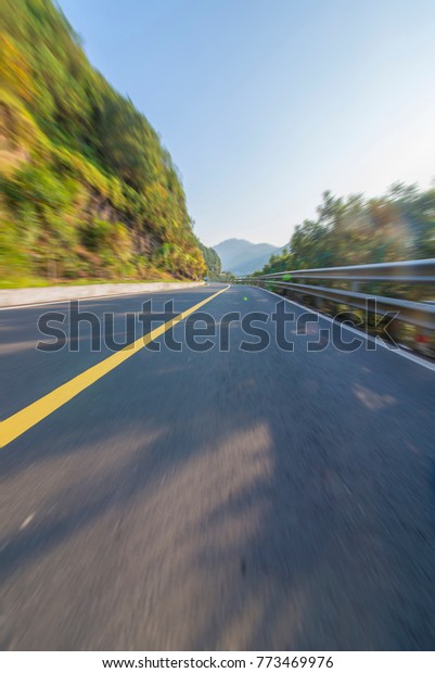 china forest\
roads
