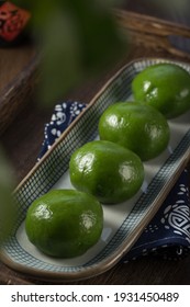 China Sweet Green Rice Ball