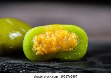 China Sweet Green Rice Ball,Qingming Festival Fruit