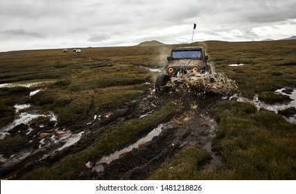 China, tibet - August 11, 2019: Jeep car team wrangler off-road adventure in the Tibet and Qinghai